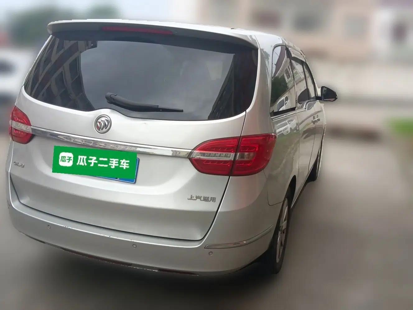 Buick GL8 2015 2.4L Luxury Business Premium Edition — миниатюра 6