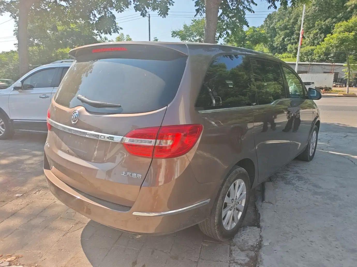 Buick GL8 2018 28T Comfort Model China VI Standard — миниатюра 6