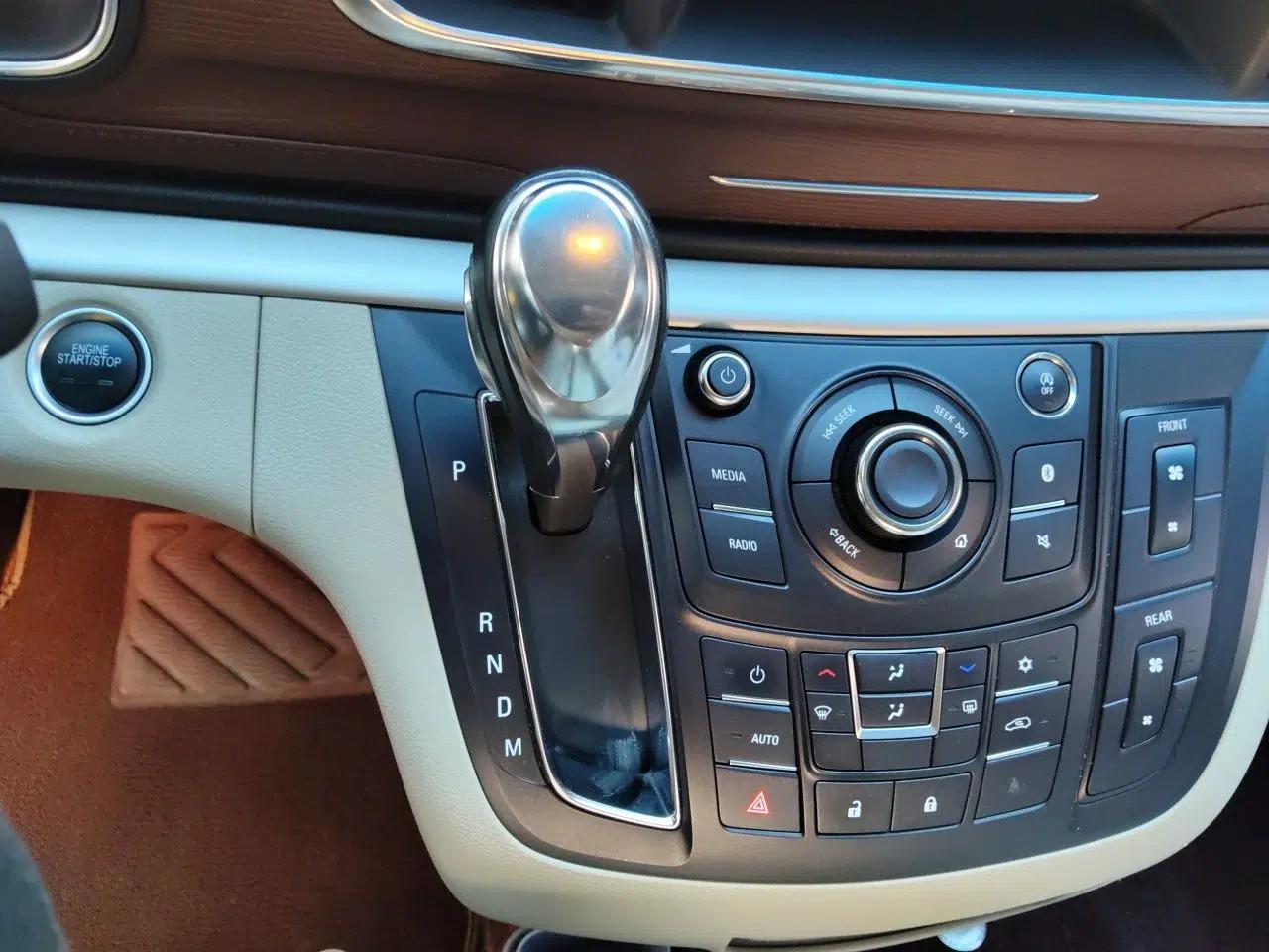 Buick GL8 2018 28T Luxury Model China VI Standard — миниатюра 14