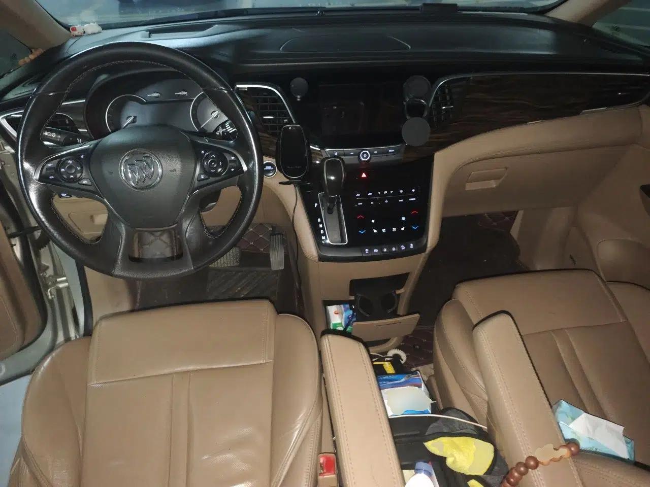 Buick GL8 2017 ES 28T Flagship Model China V Standard — миниатюра 9