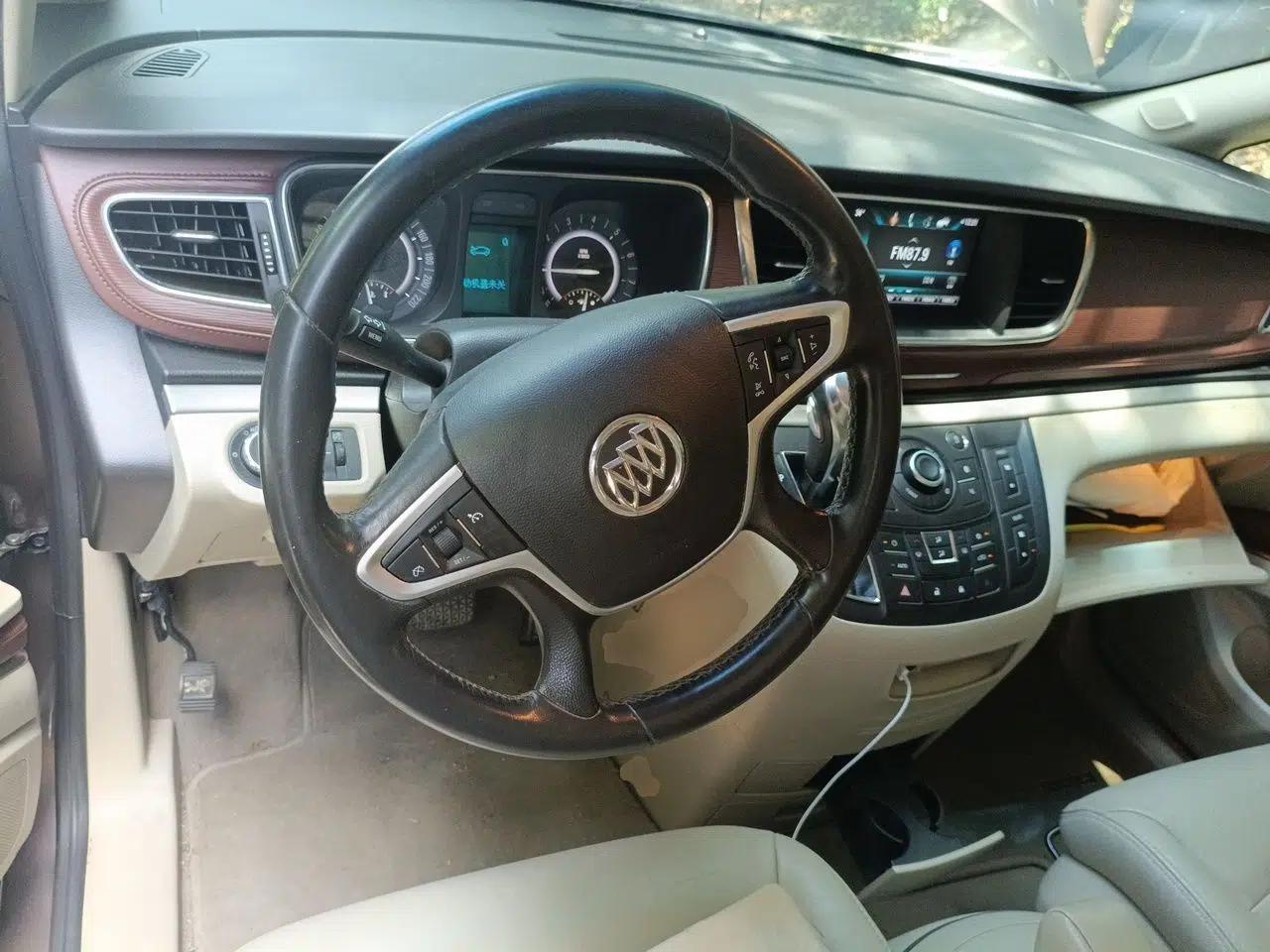 Buick GL8 2017 25S Luxury Version China V Standard — миниатюра 10