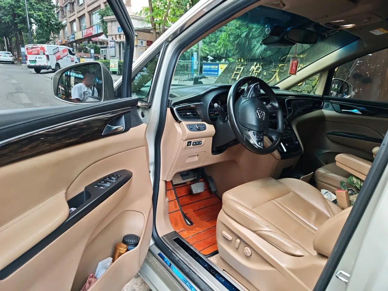 Buick GL8 2017 ES 28T Flagship Model China V Standard — миниатюра 16
