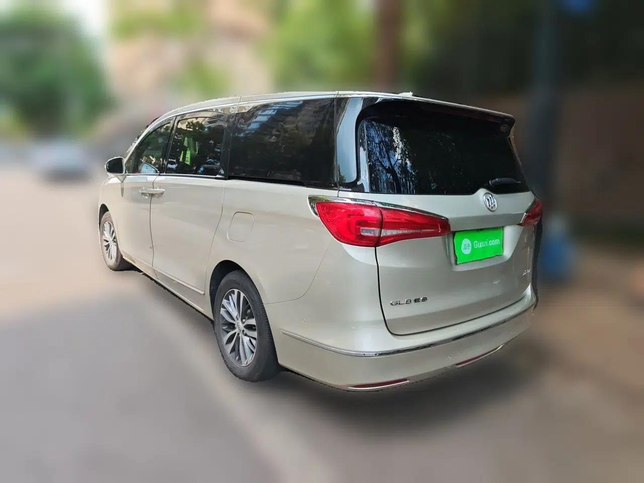 Buick GL8 2017 ES 28T Flagship Model China V Standard — миниатюра 4