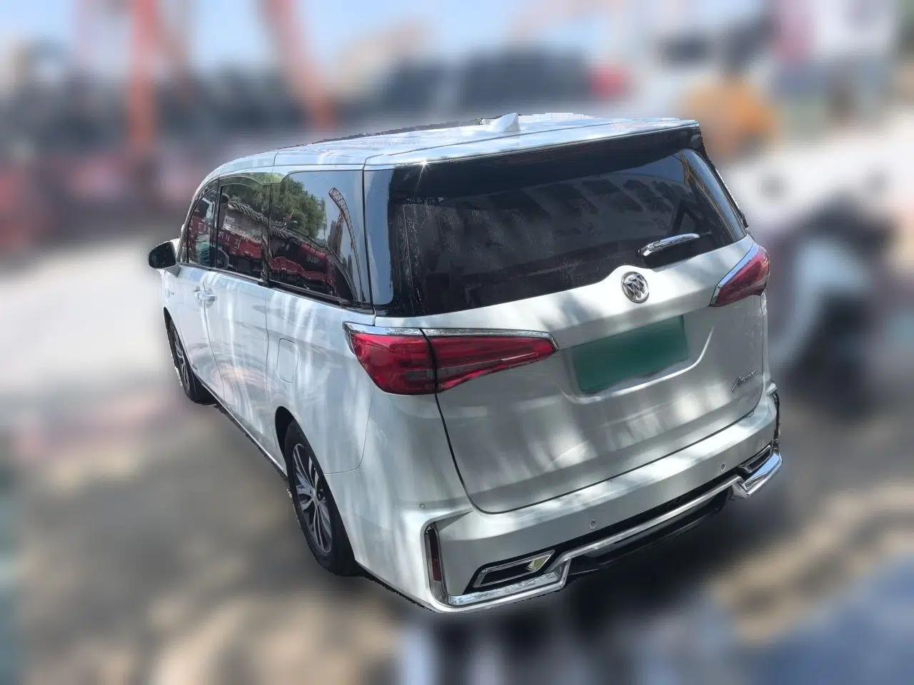 Buick GL8 2017 ES 28T Comfort Model China V Standard — миниатюра 4