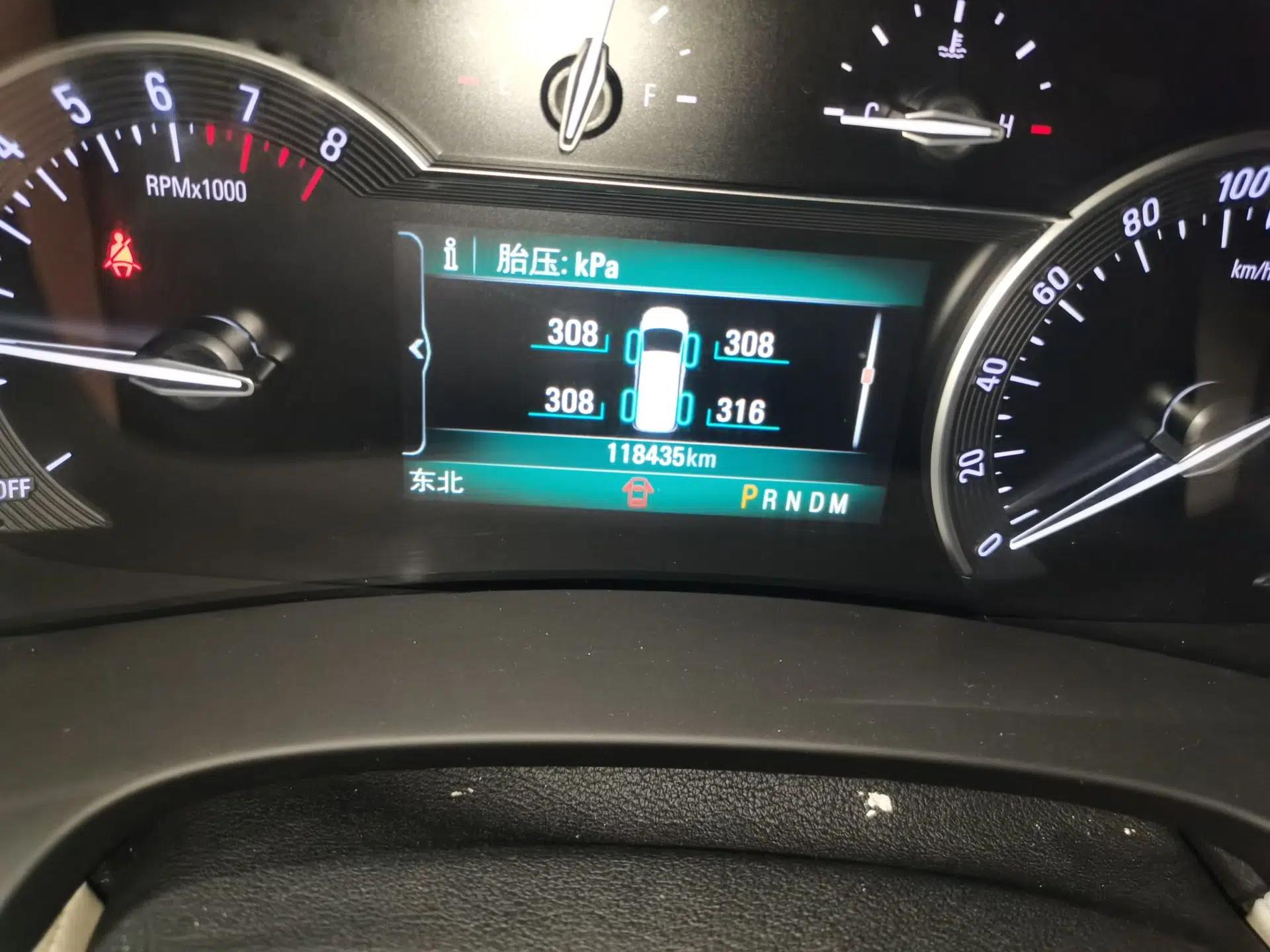 Buick GL8 2017 ES 28T Comfort Model China V Standard — миниатюра 12