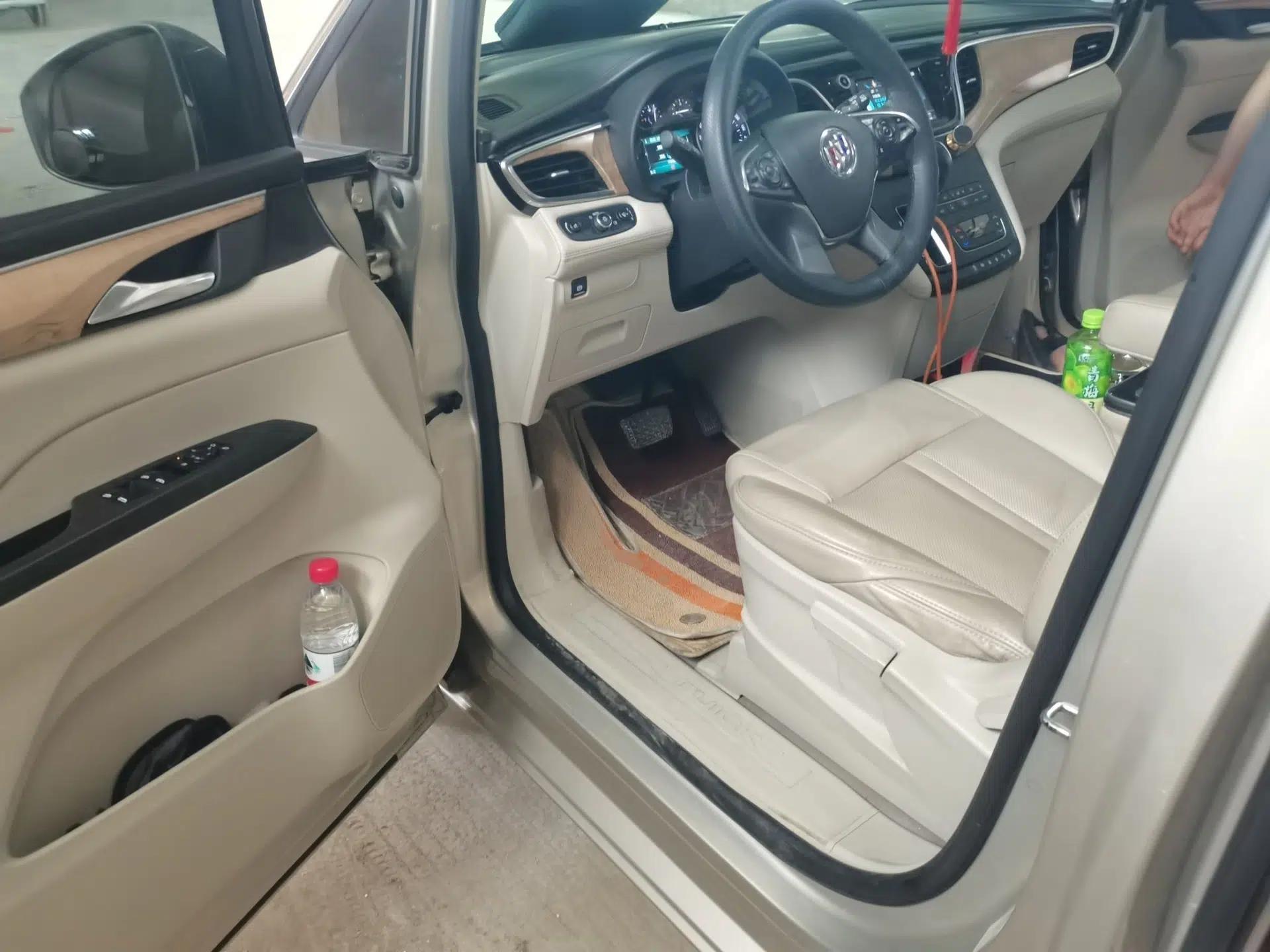 Buick GL8 2017 ES 28T Comfort Model China V Standard — миниатюра 16