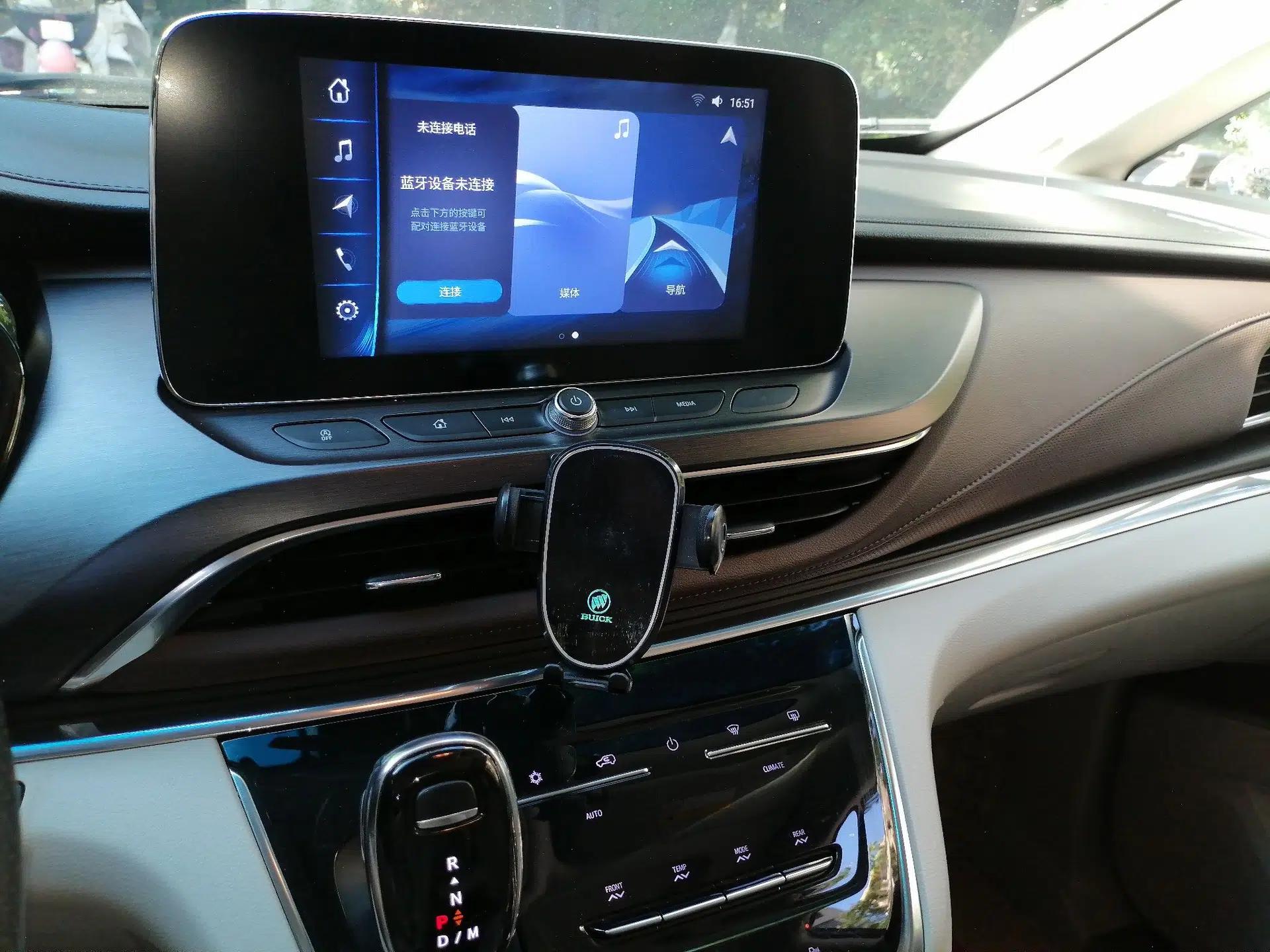Buick GL8 2023 Land Executive Class Comfort Model — миниатюра 13