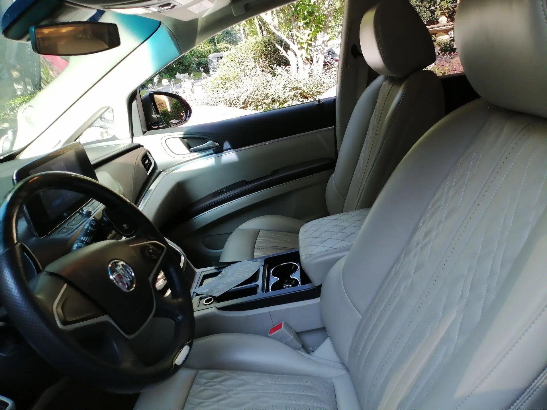 Buick GL8 2023 Land Executive Class Comfort Model — миниатюра 15