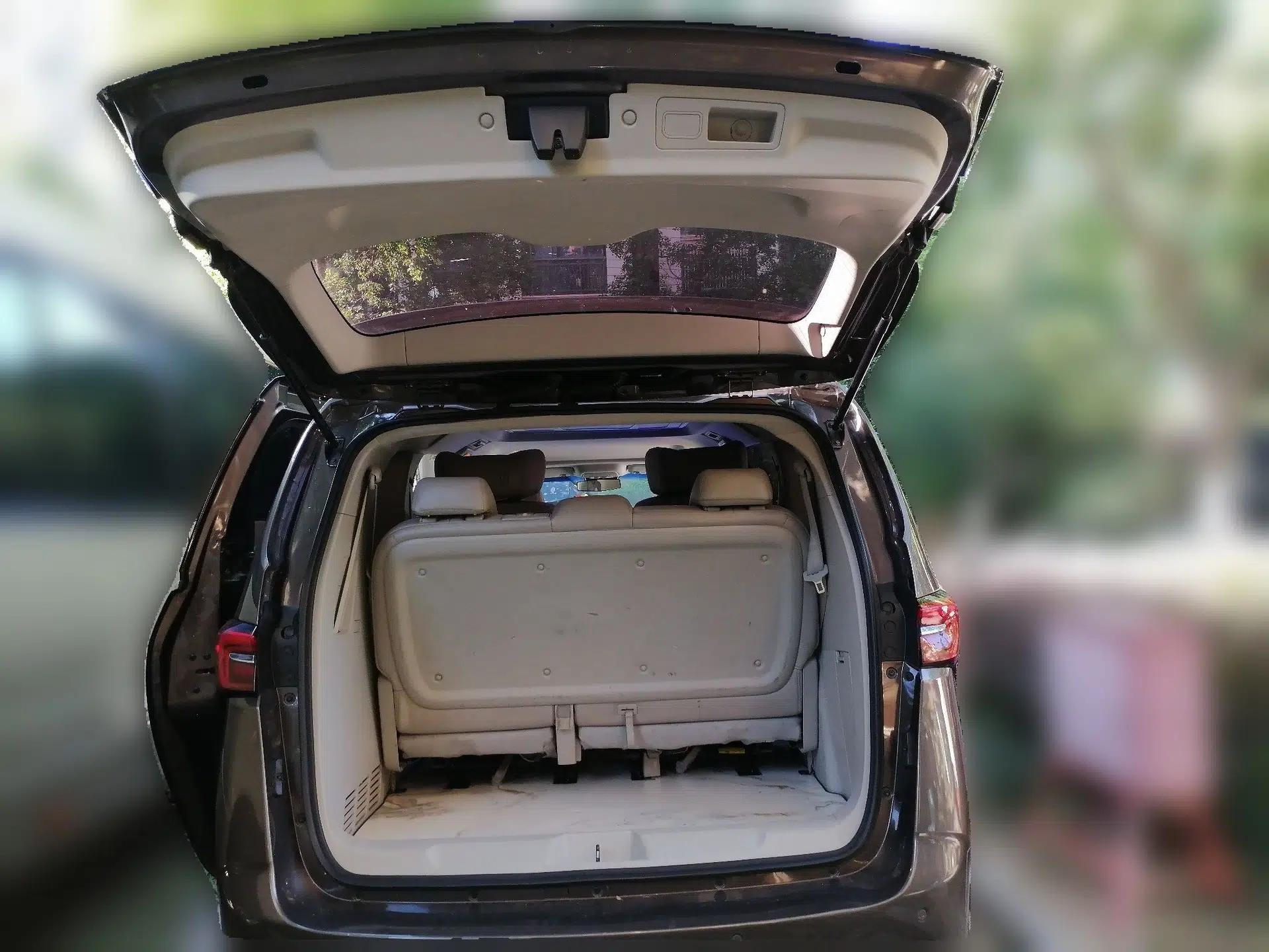 Buick GL8 2023 Land Executive Class Comfort Model — миниатюра 19