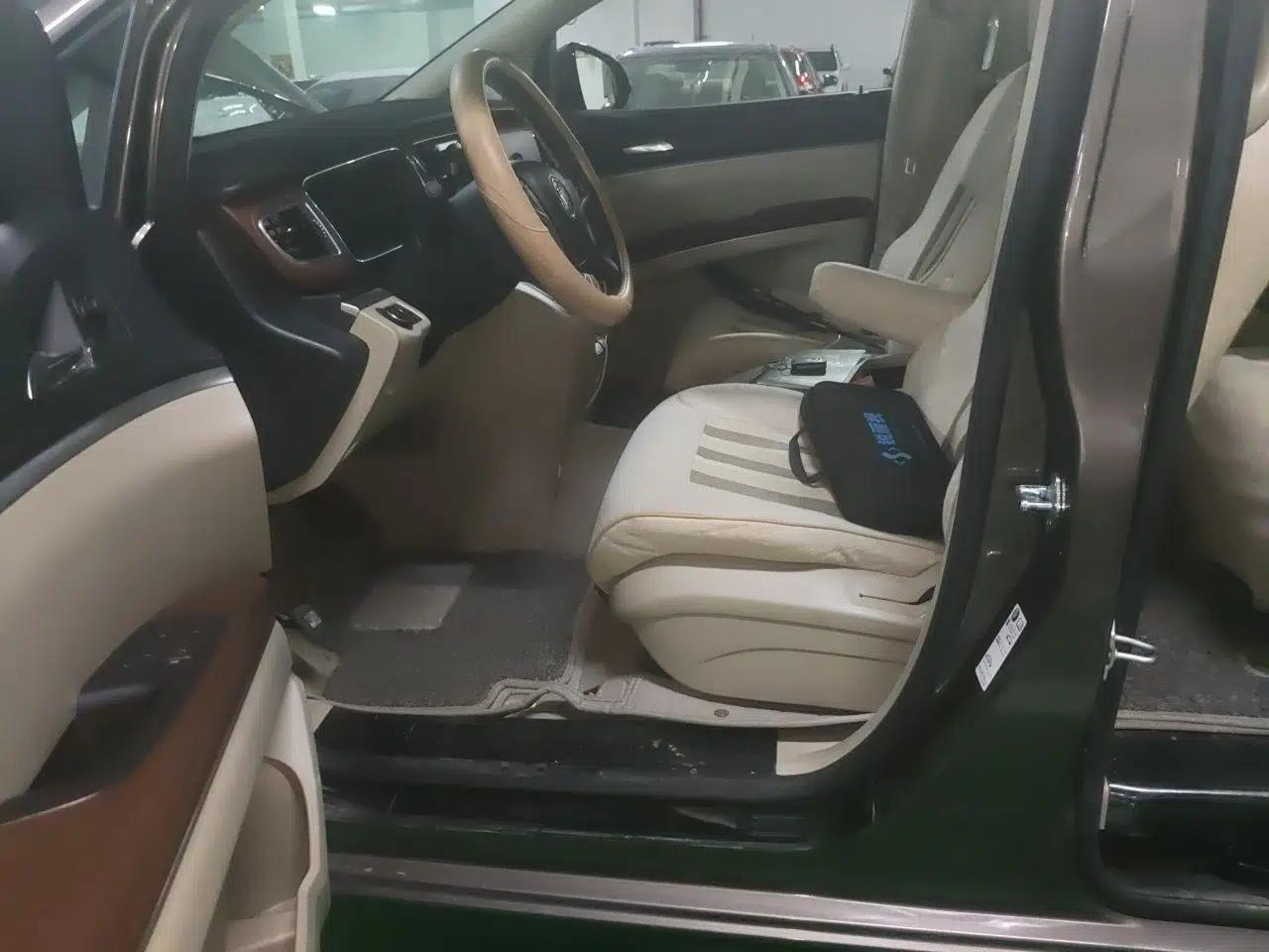 Buick GL8 2017 25S Comfort Version China V Standard — миниатюра 15