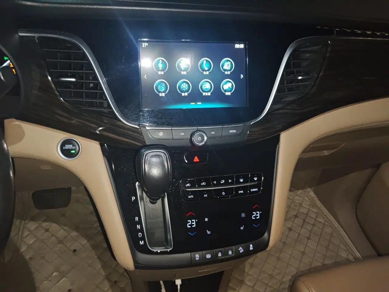 Buick GL8 2018 ES 28T Luxury Model China VI Standard — миниатюра 13