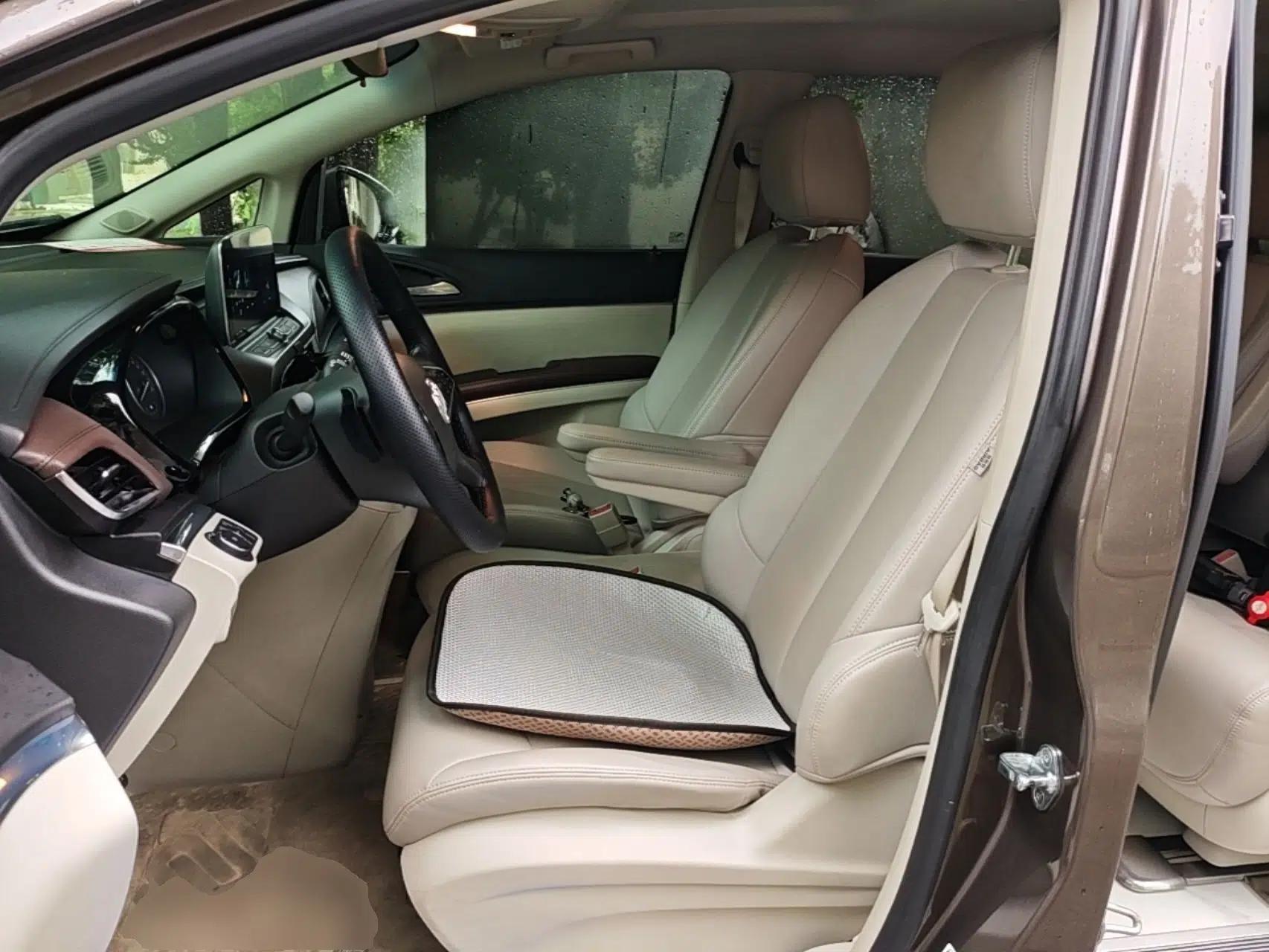 Buick GL8 2023 Land Executive Class Smart Enjoyment Model — миниатюра 17