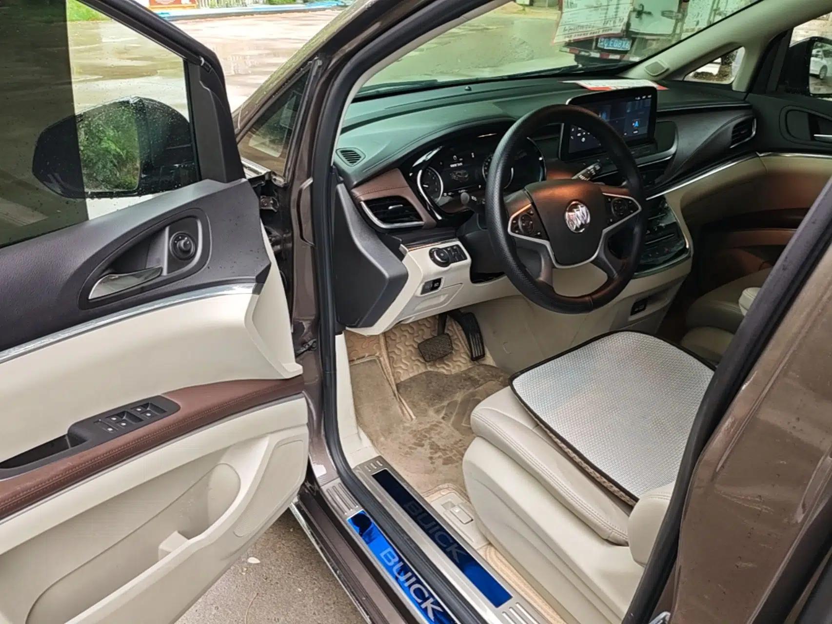 Buick GL8 2023 Land Executive Class Smart Enjoyment Model — миниатюра 18