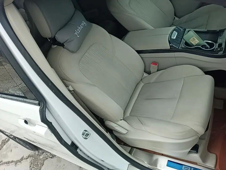 Buick GL8 2023 ES Lu Zun Comfort Model — миниатюра 19