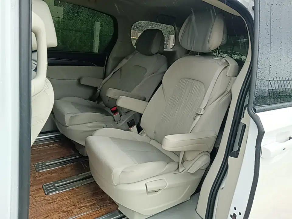 Buick GL8 2023 ES Lu Zun Comfort Model — миниатюра 20