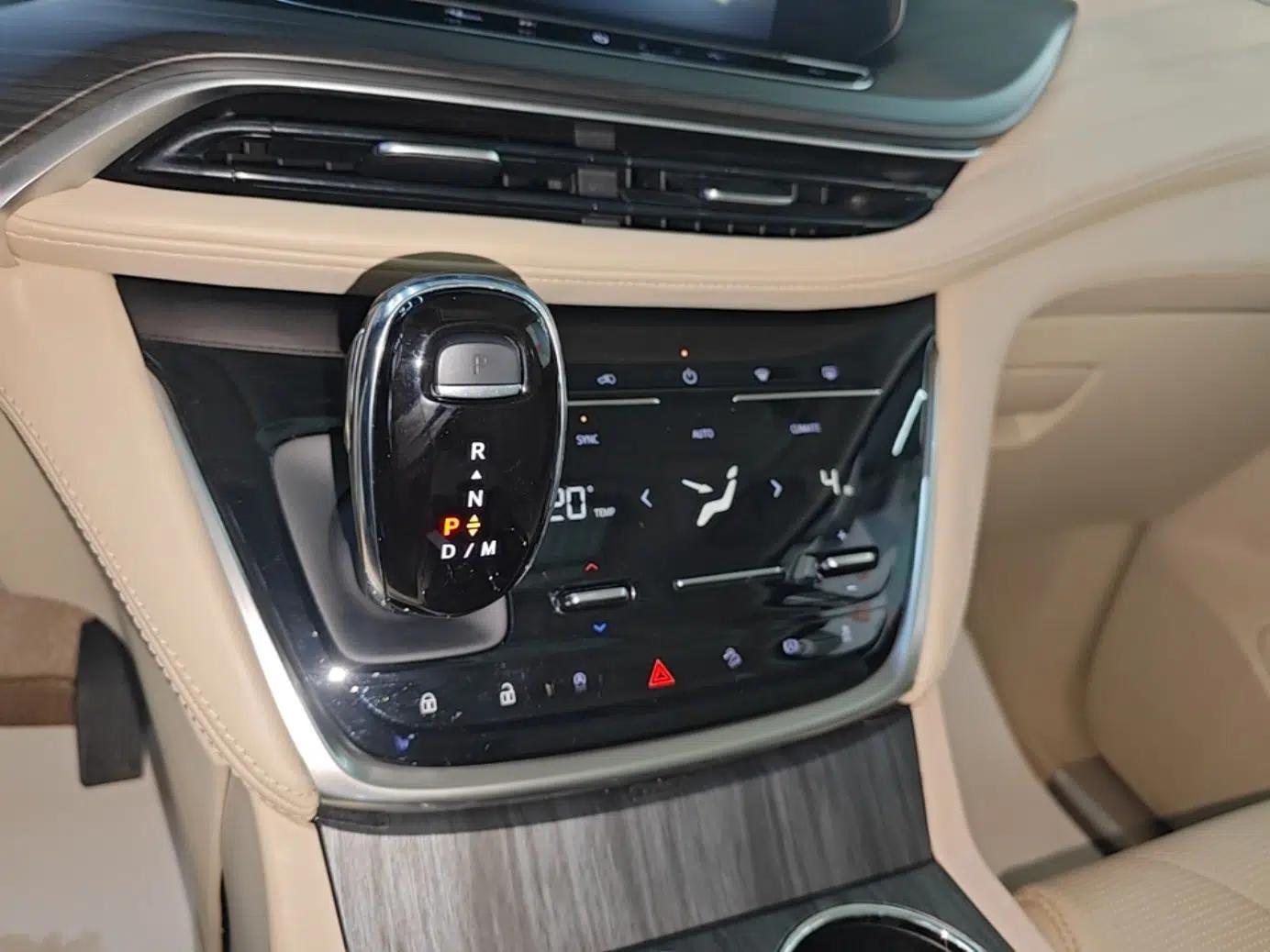 Buick GL8 2022 ES Landtrek 653T Luxury Edition — миниатюра 16