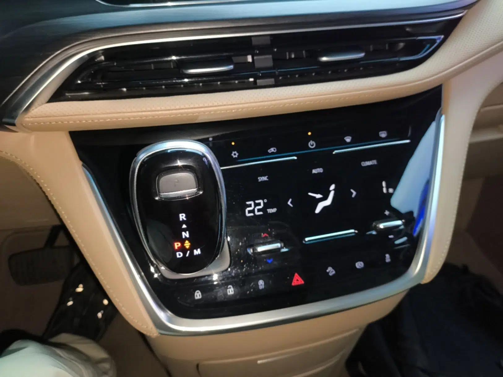 Buick GL8 2021 ES Land Cruiser 653T Luxury Edition — миниатюра 16