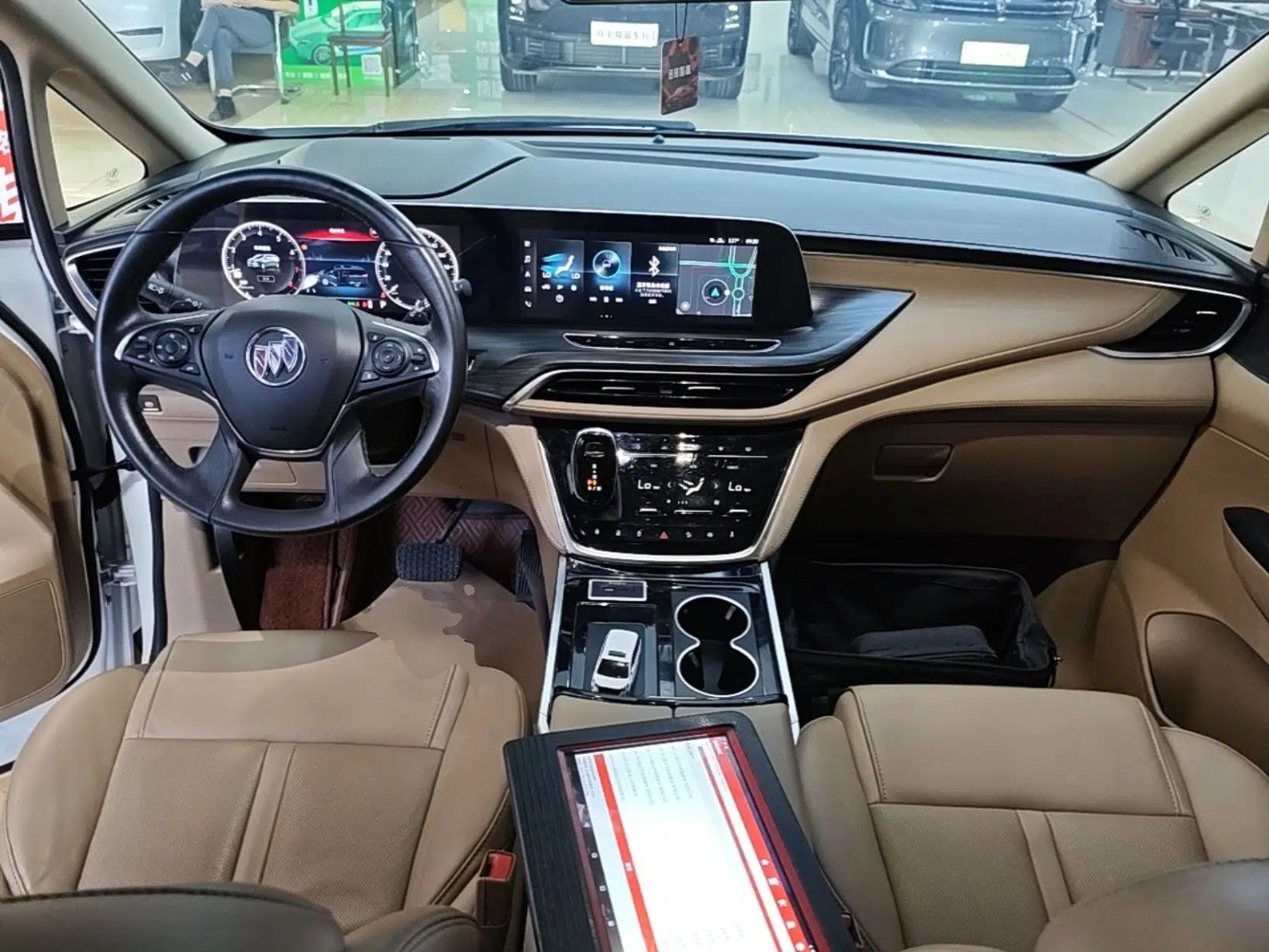 Buick GL8 2020 ES Land Cruiser 653T Luxury Model — миниатюра 21