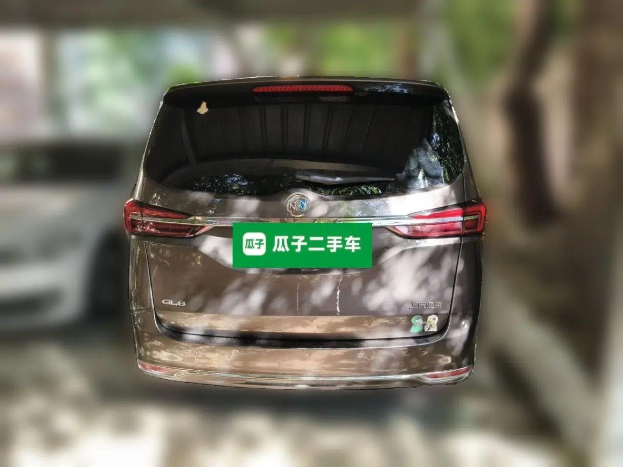 Buick GL8 GL8 Automatic 2.0T 7-Seater with Split Sunroof — миниатюра 5