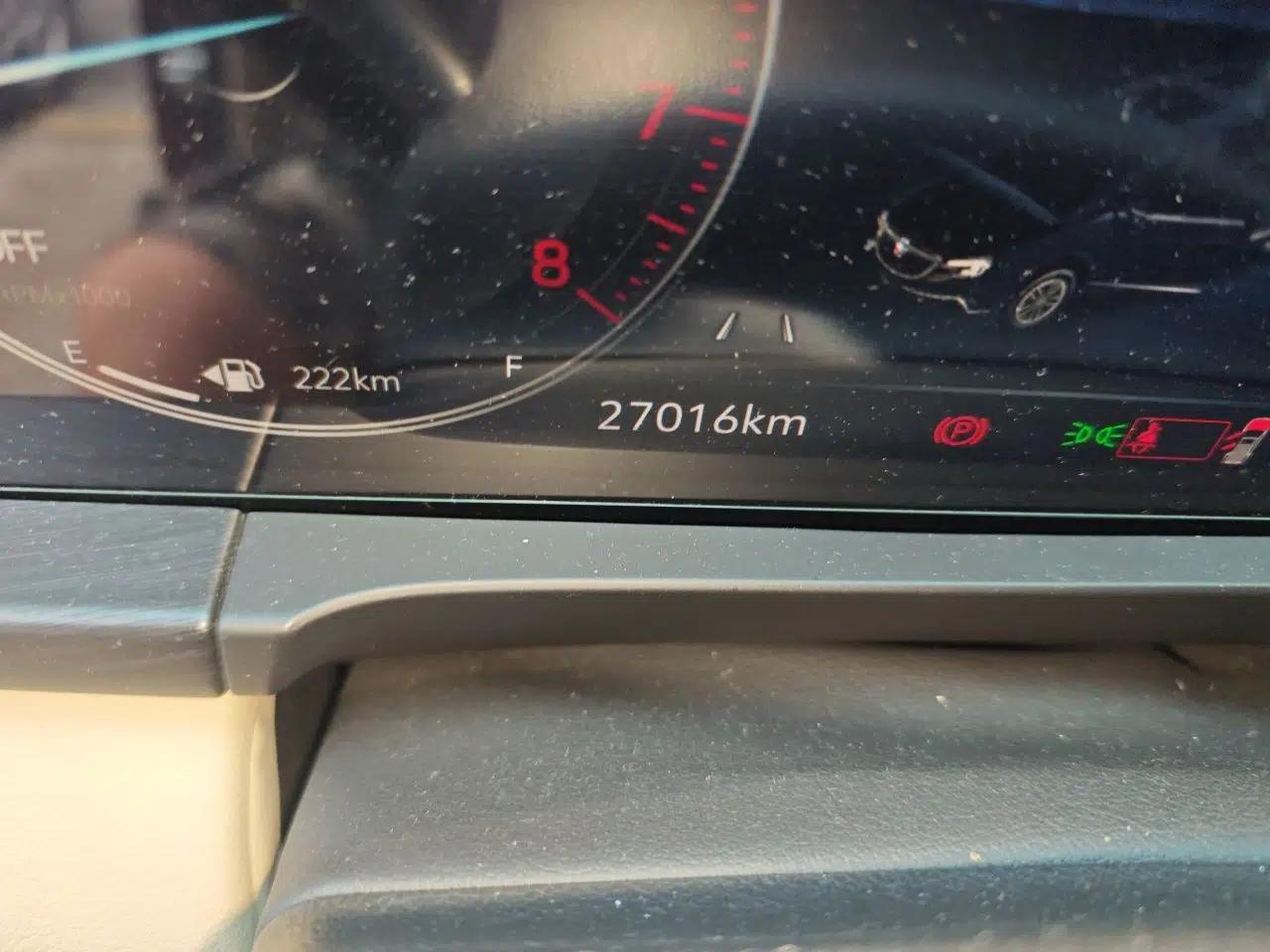 Buick GL8 2022 ES Landtrek 653T Luxury Edition — миниатюра 12