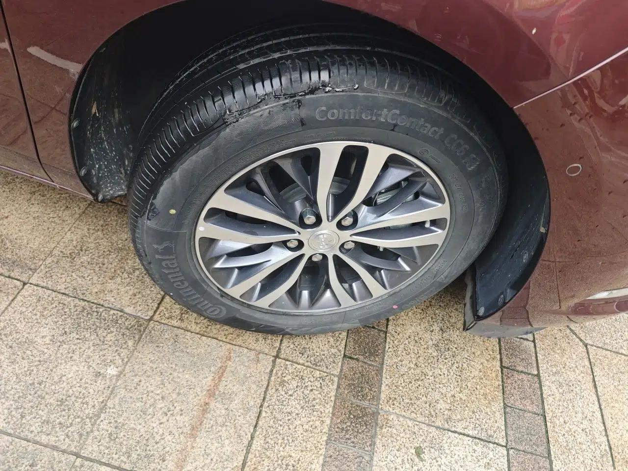 Buick GL8 2022 ES Landtrek 653T Luxury Edition — миниатюра 8