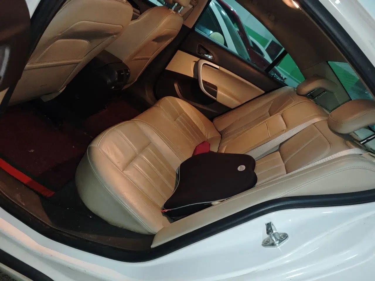 Buick Regal 2014 2.0L Elite Fashion Edition — миниатюра 17