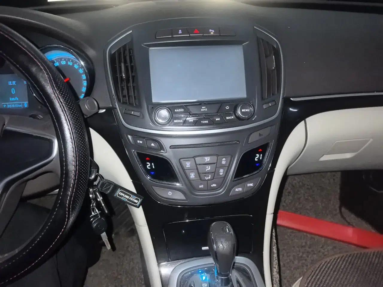 Buick Regal 2015 2.0L Leading Fashion Edition — миниатюра 13