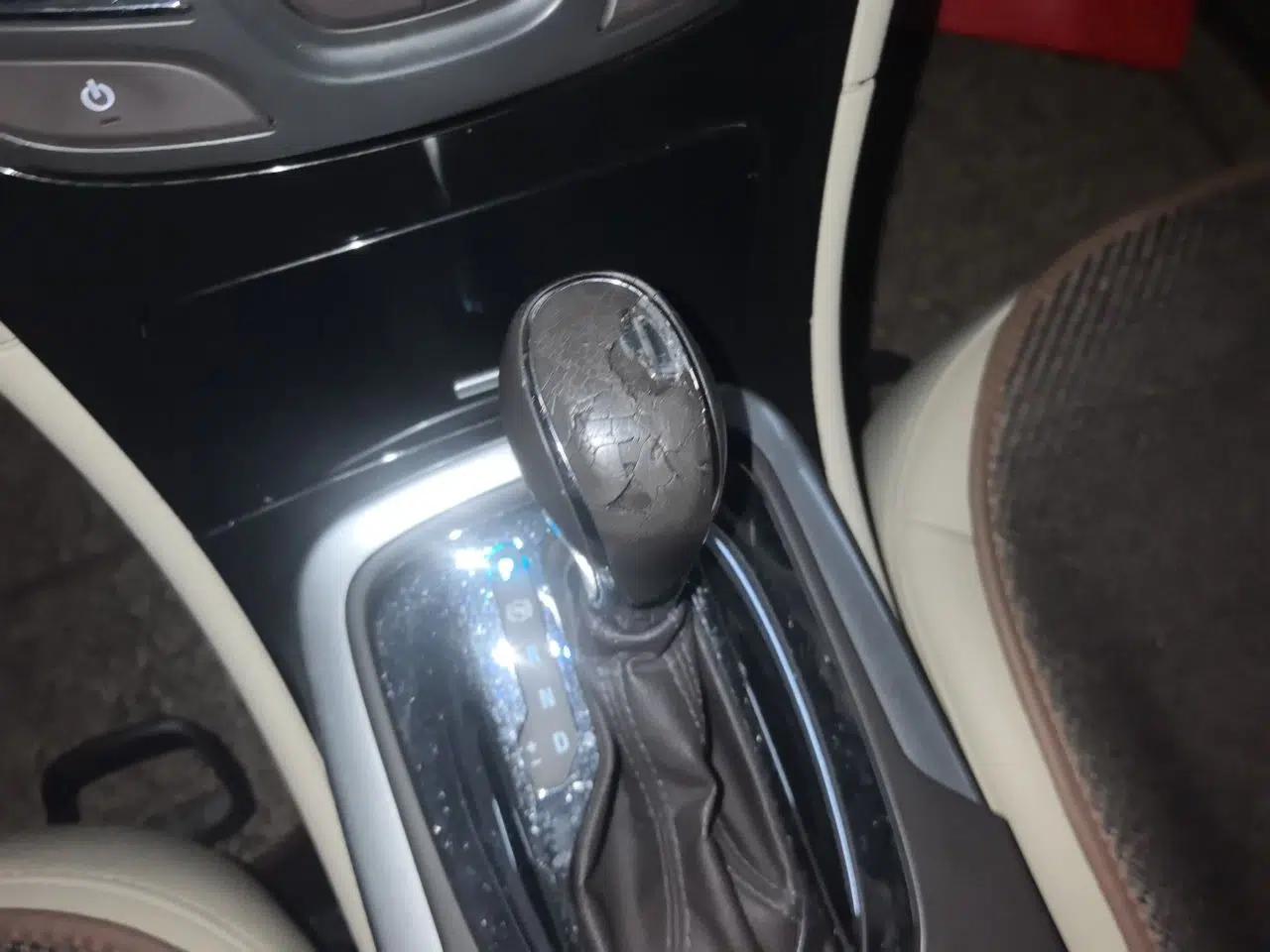 Buick Regal 2015 2.0L Leading Fashion Edition — миниатюра 14