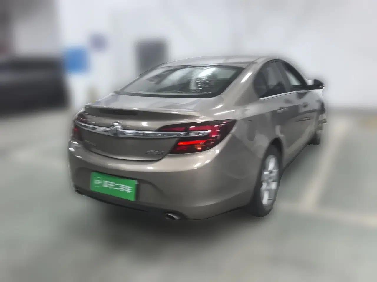 Buick Regal 2015 2.0L Leading Fashion Edition — миниатюра 6