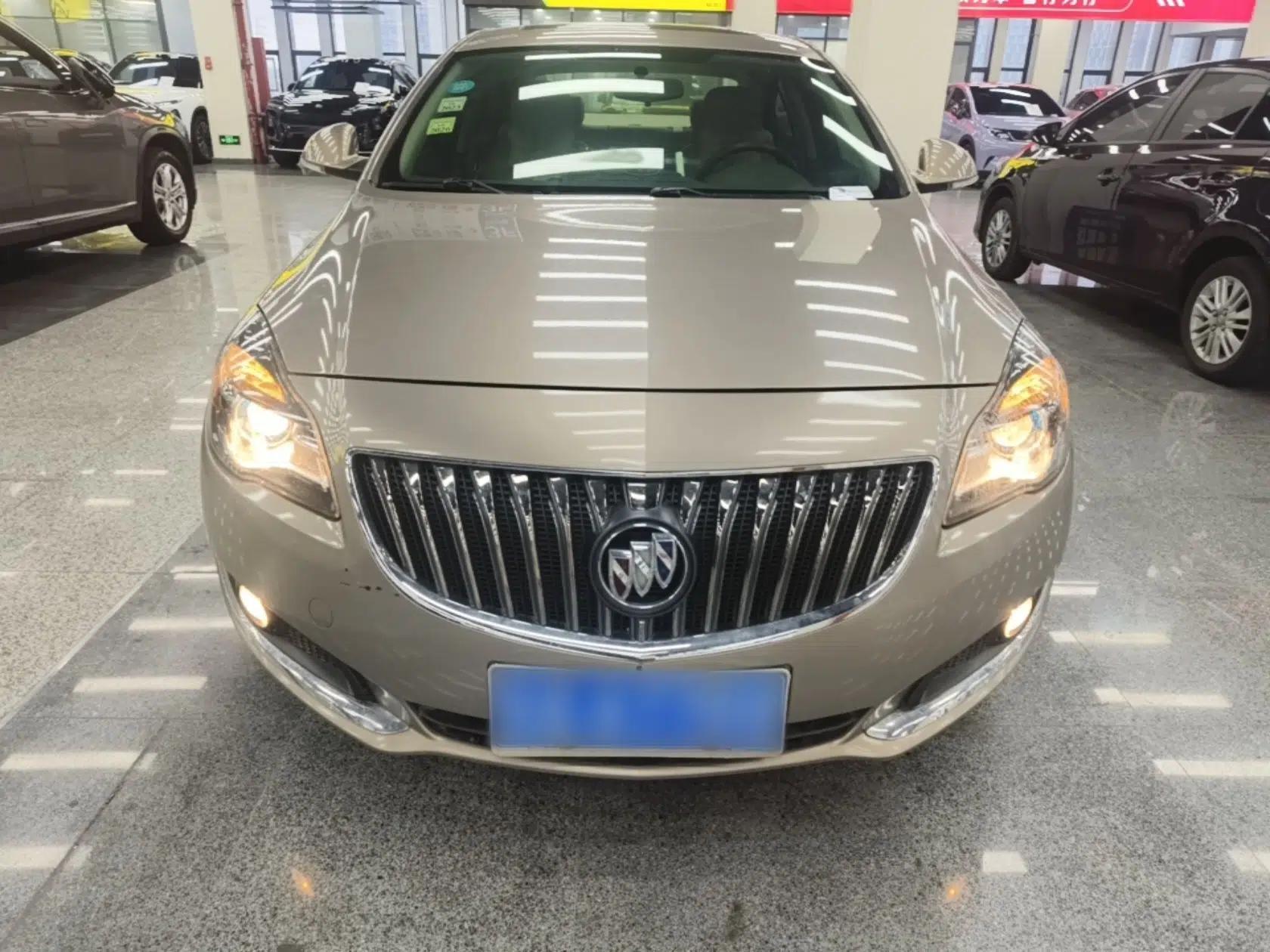 Buick Regal 2015 2.0L Leading Fashion Edition — миниатюра 2