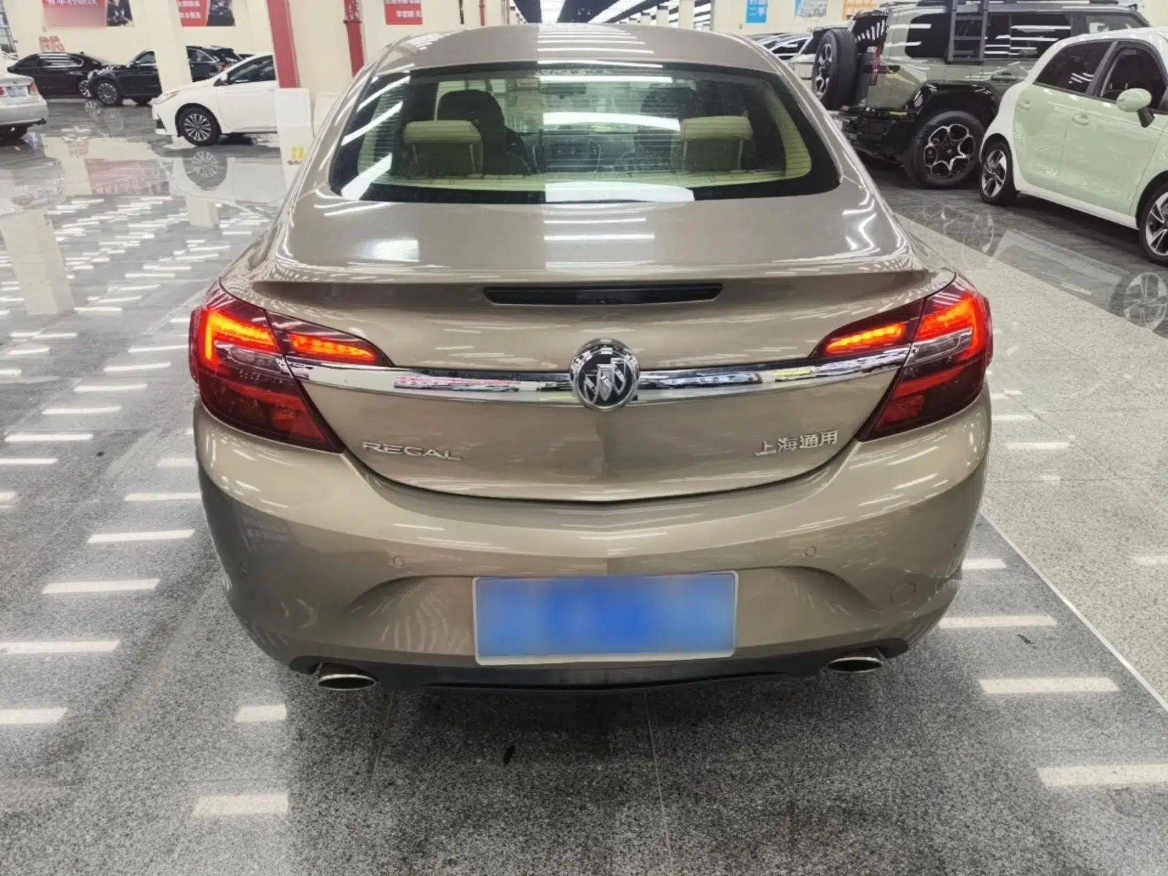 Buick Regal 2015 2.0L Leading Fashion Edition — миниатюра 5