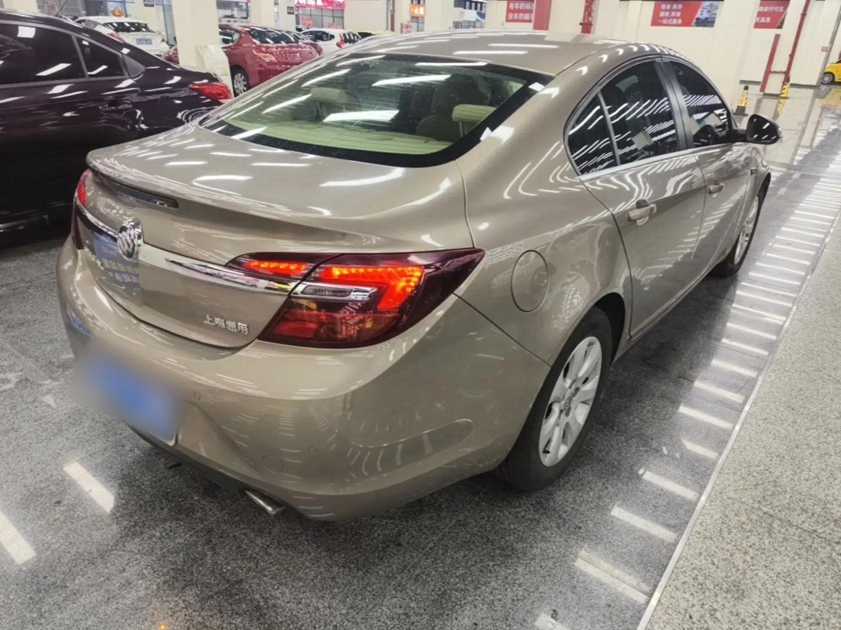 Buick Regal 2015 2.0L Leading Fashion Edition — миниатюра 6