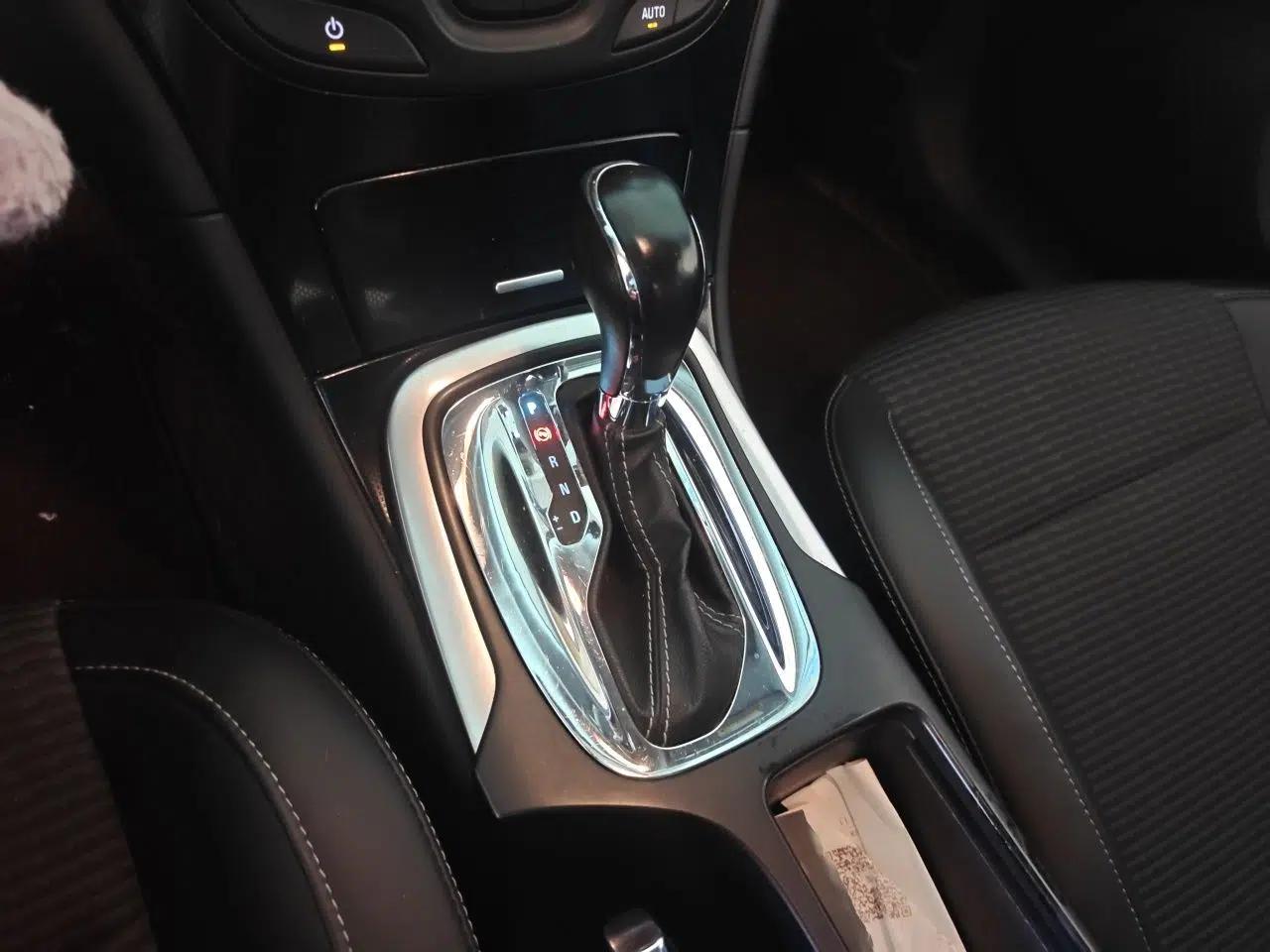 Buick Regal 2015 1.6T Leading Technology Model — миниатюра 14