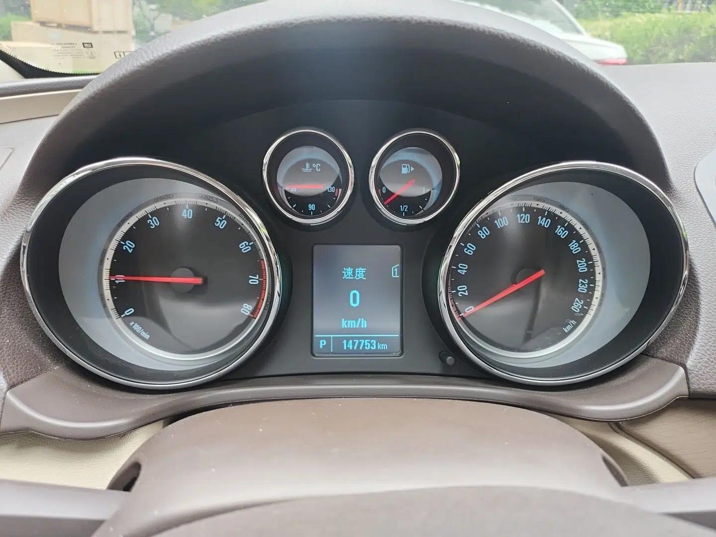 Buick Regal 2012 2.0L Comfort Edition — миниатюра 11