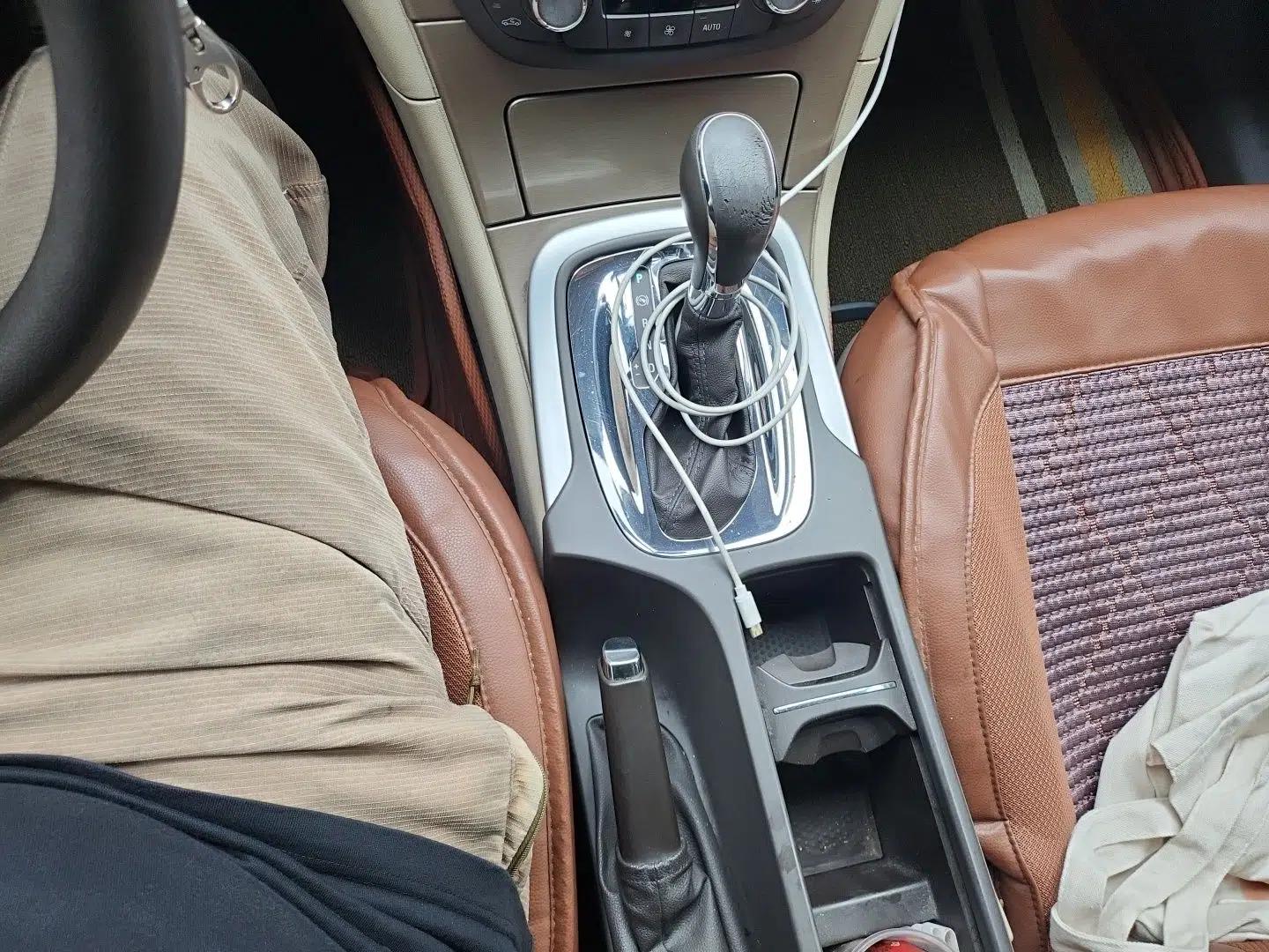 Buick Regal 2012 2.0L Comfort Edition — миниатюра 14