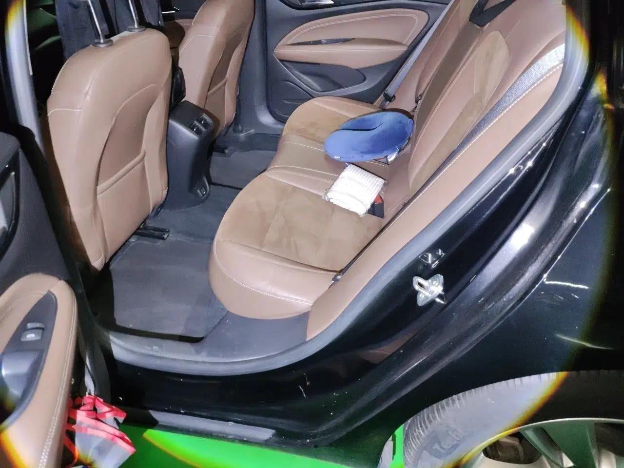 Buick Regal 2017 20T Elite Edition — миниатюра 17