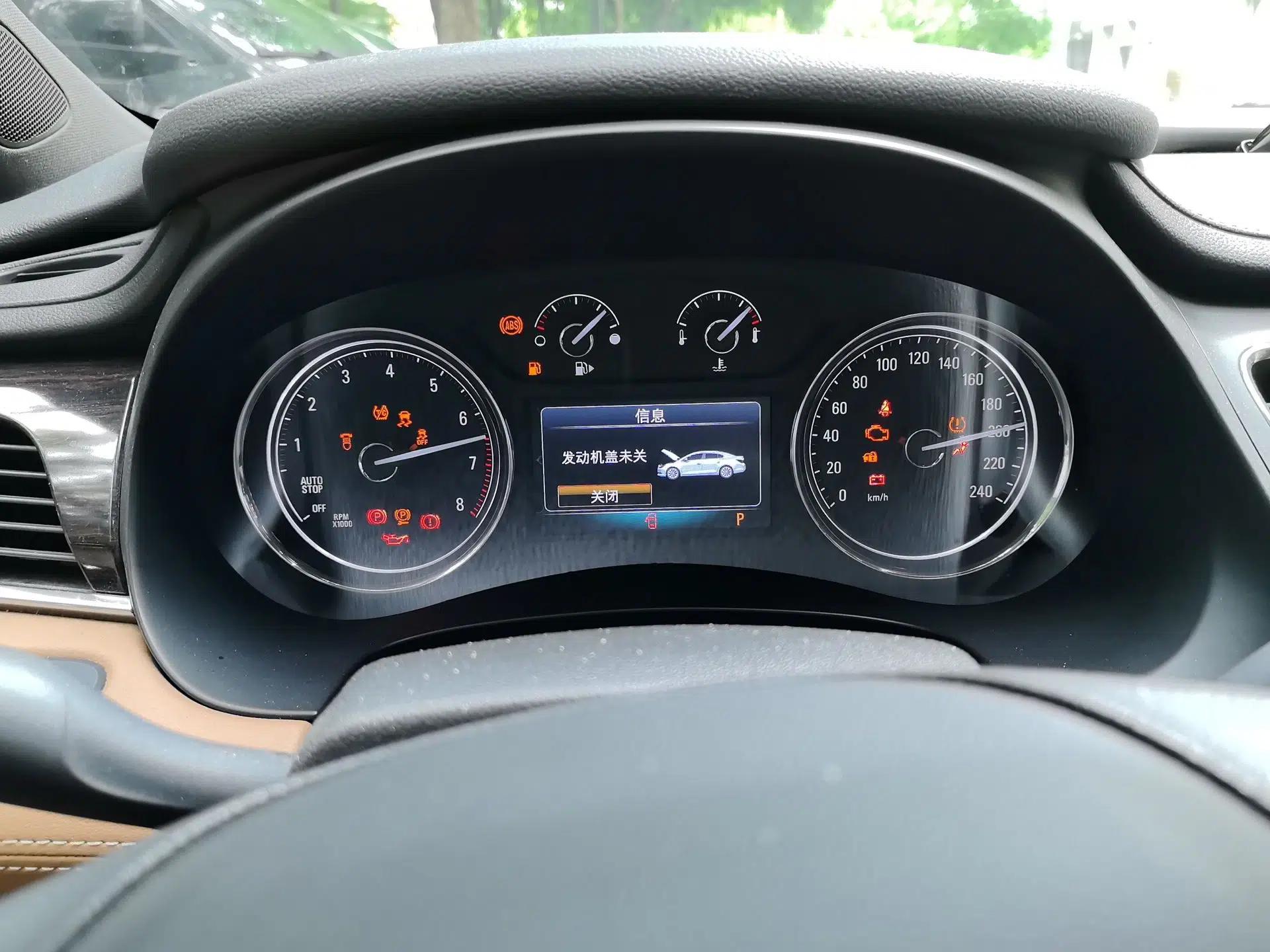 Buick LaCrosse 2016 20T Elite Edition — миниатюра 11