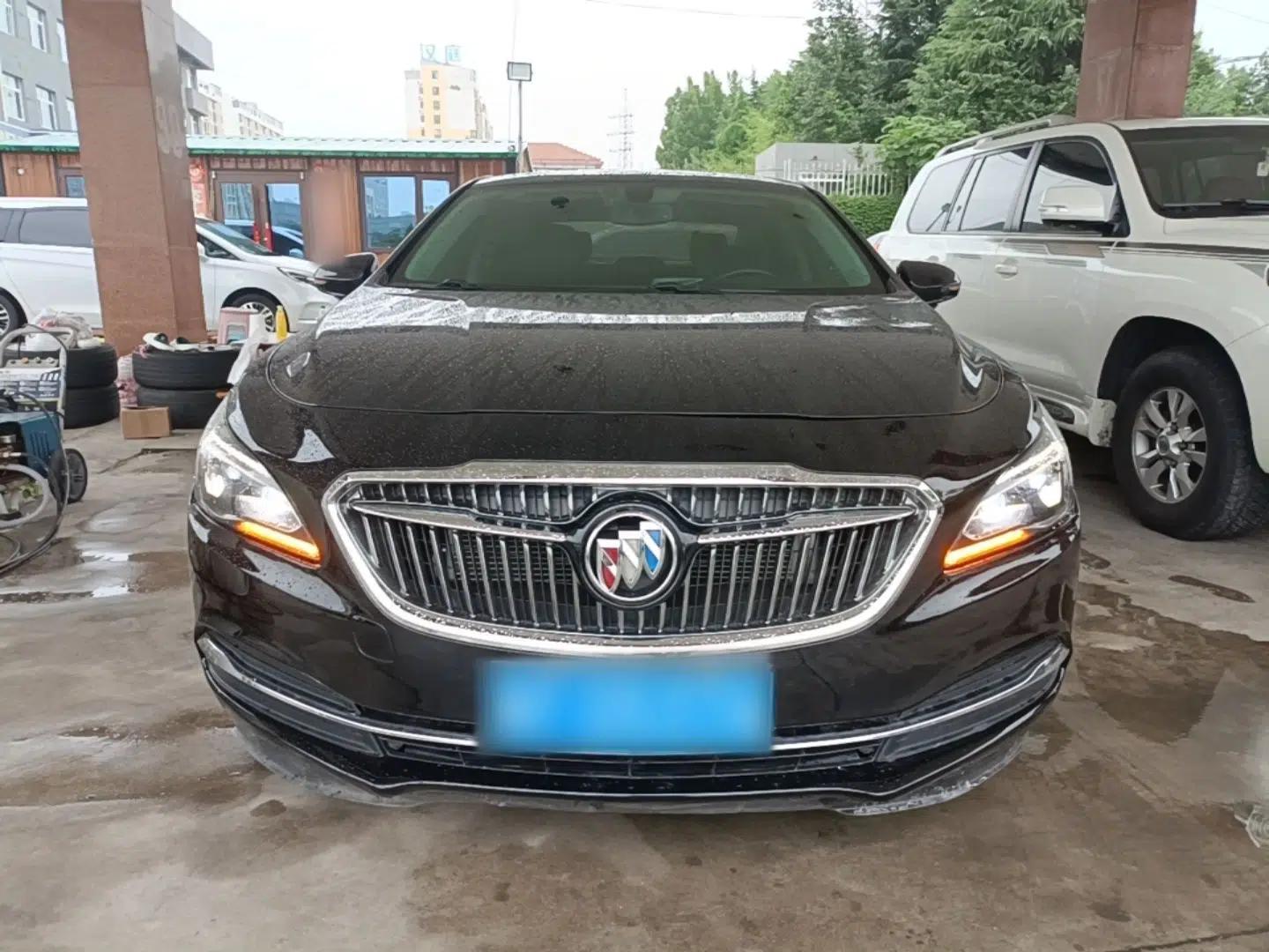 Buick LaCrosse 2018 20T Elite Edition — миниатюра 2