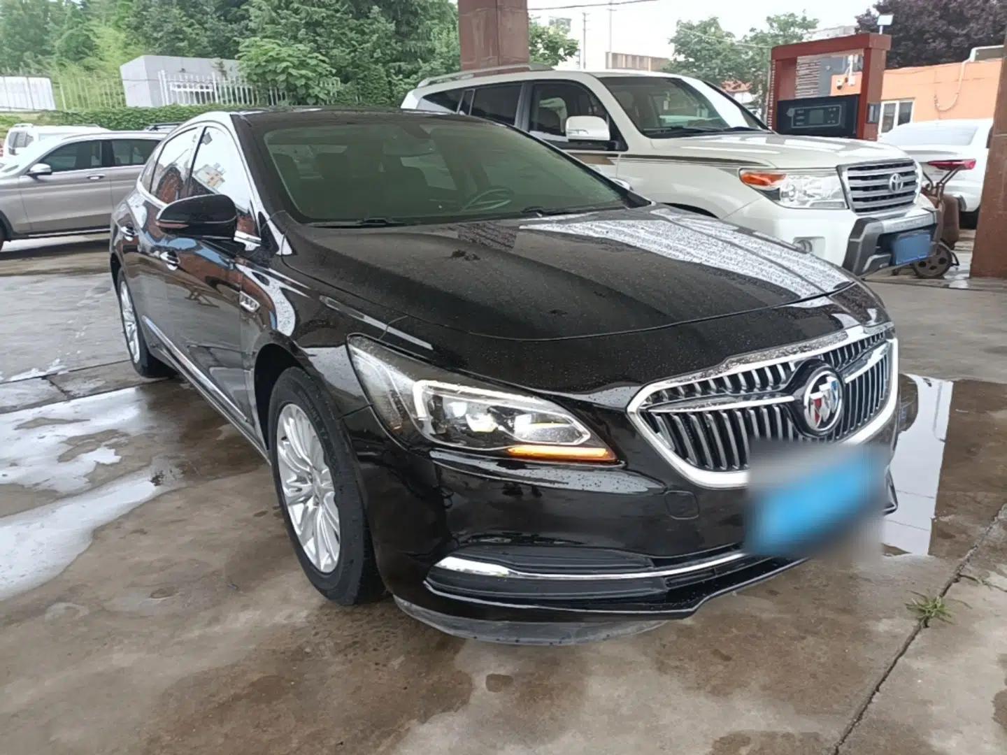 Buick LaCrosse 2018 20T Elite Edition — миниатюра 3