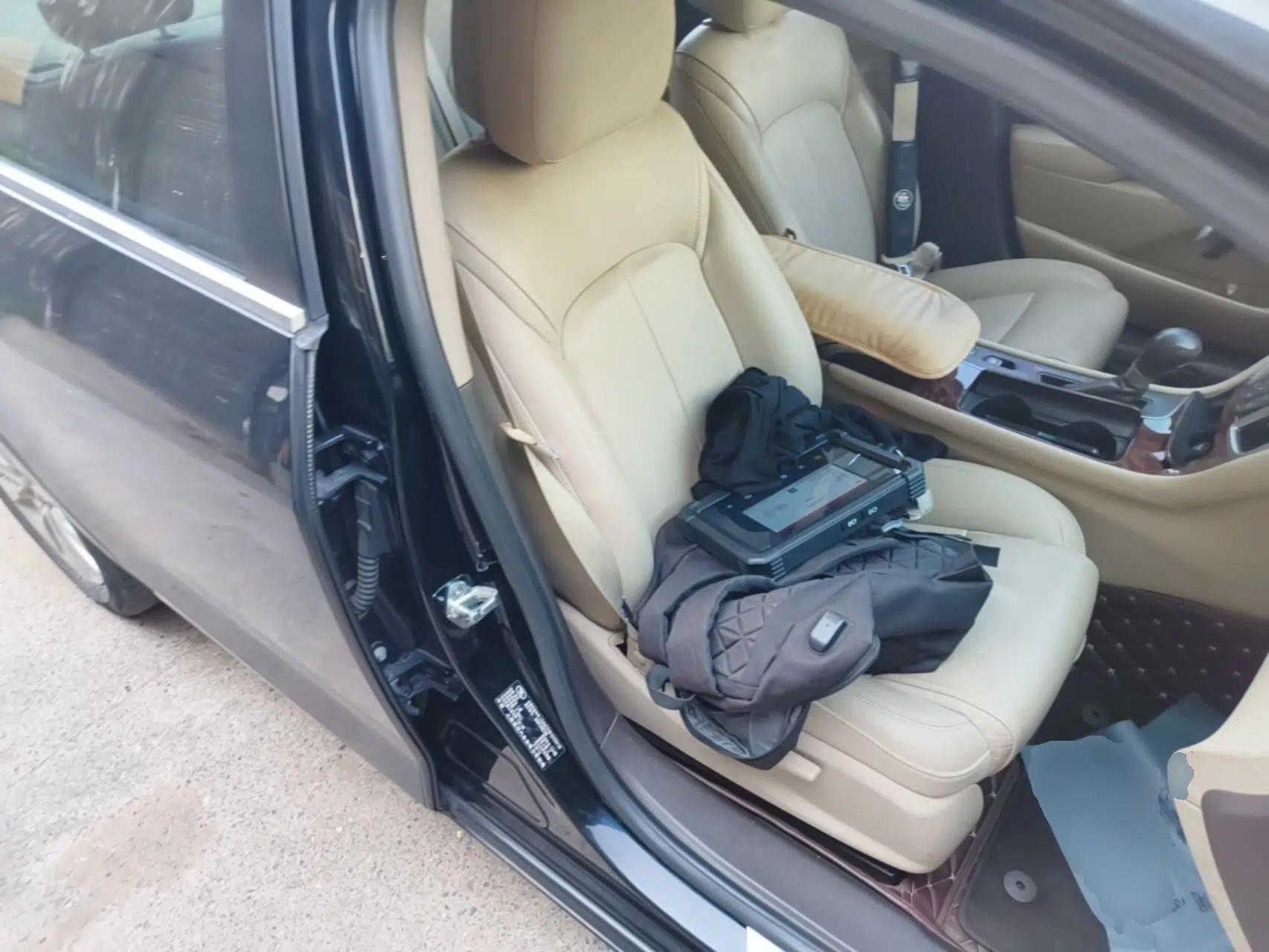 Buick LaCrosse 2013 2.4L SIDI Leading Comfort Version — миниатюра 19