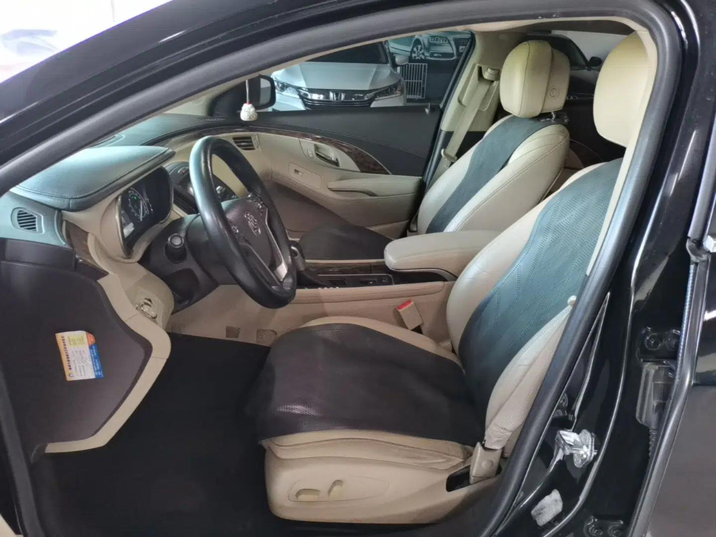 Buick LaCrosse 2013 2.4L SIDI Leading Comfort Version — миниатюра 17