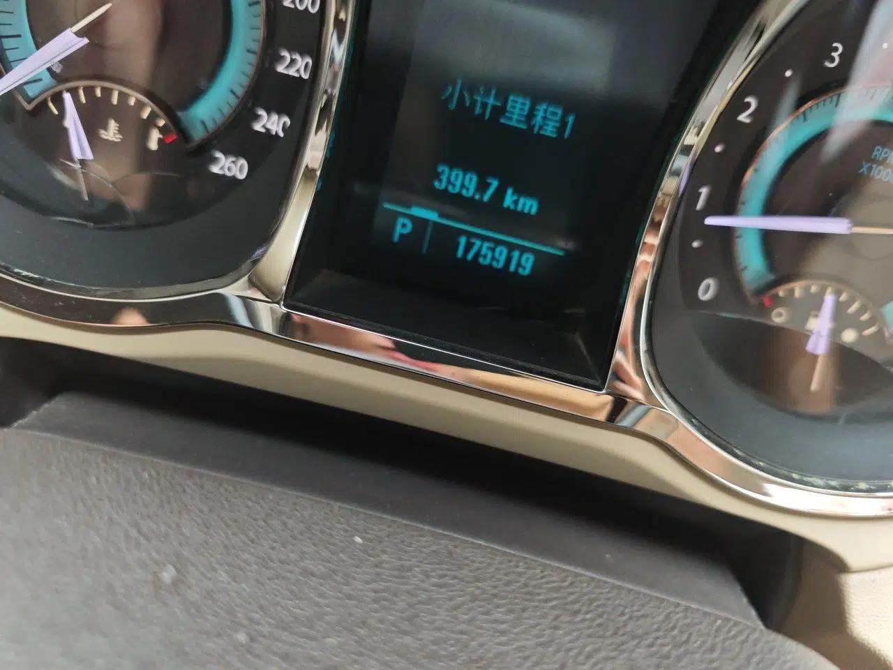 Buick LaCrosse 2012 2.4L SIDI Elegant Edition — миниатюра 12