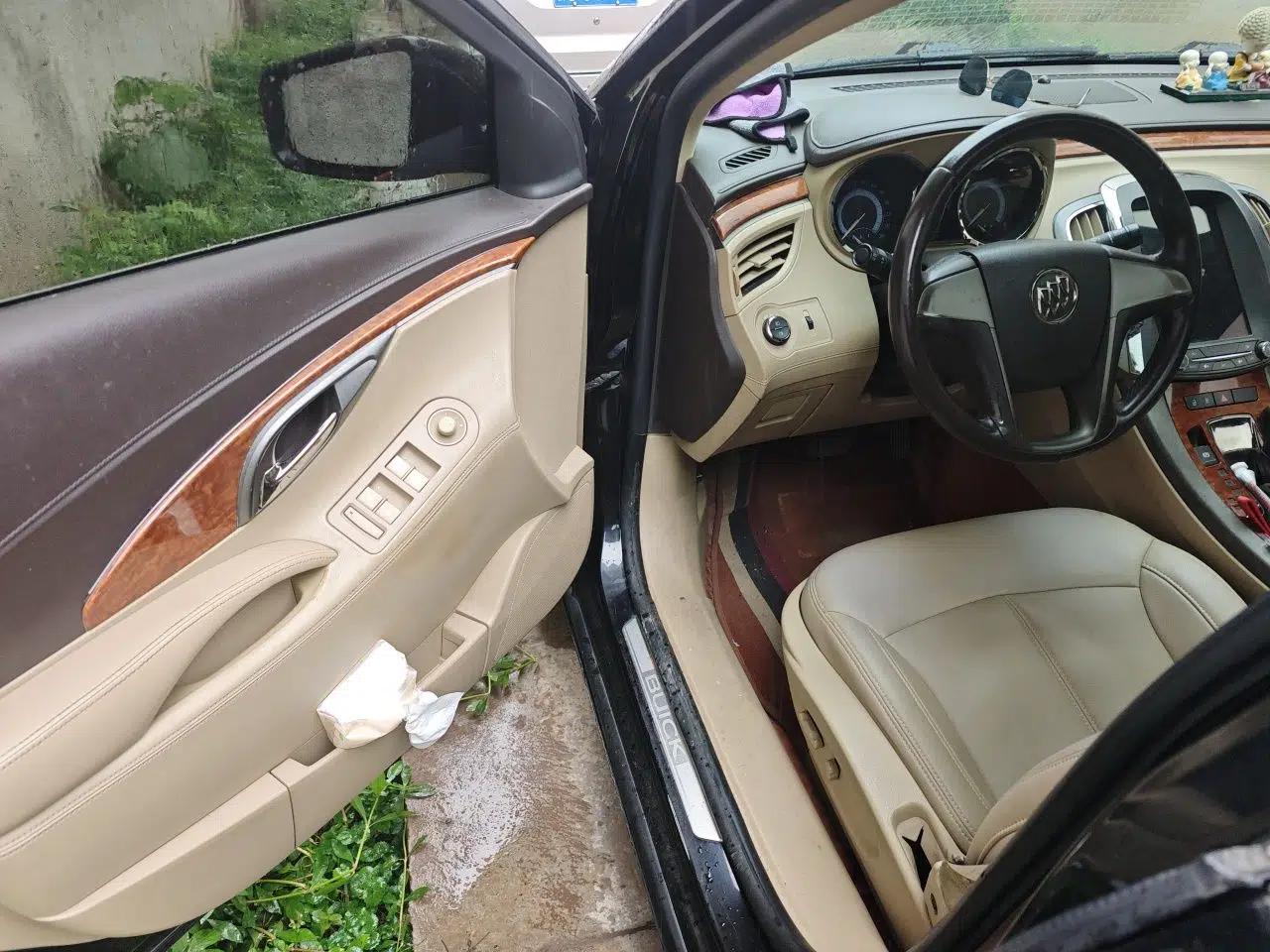 Buick LaCrosse 2012 2.4L SIDI Elegant Edition — миниатюра 16