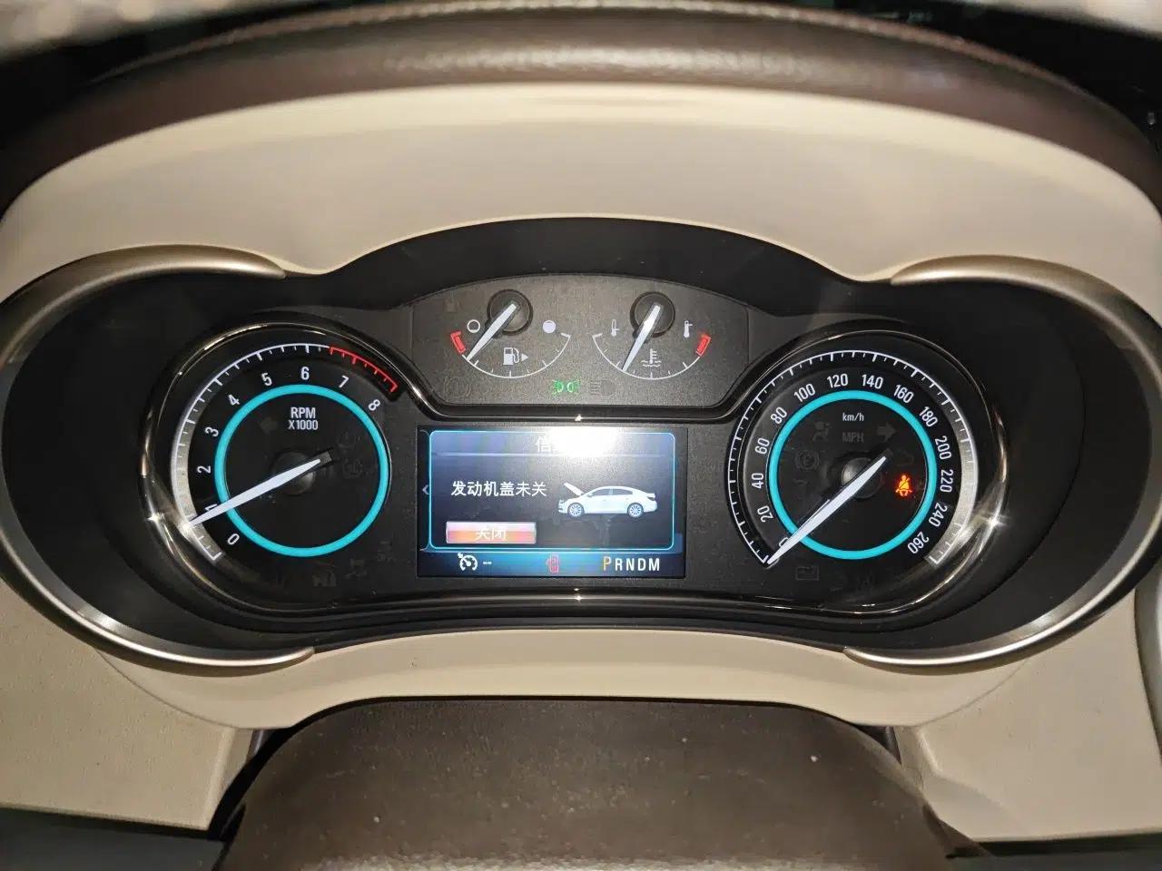 Buick LaCrosse 2013 2.4L SIDI Leading Comfort Version — миниатюра 11