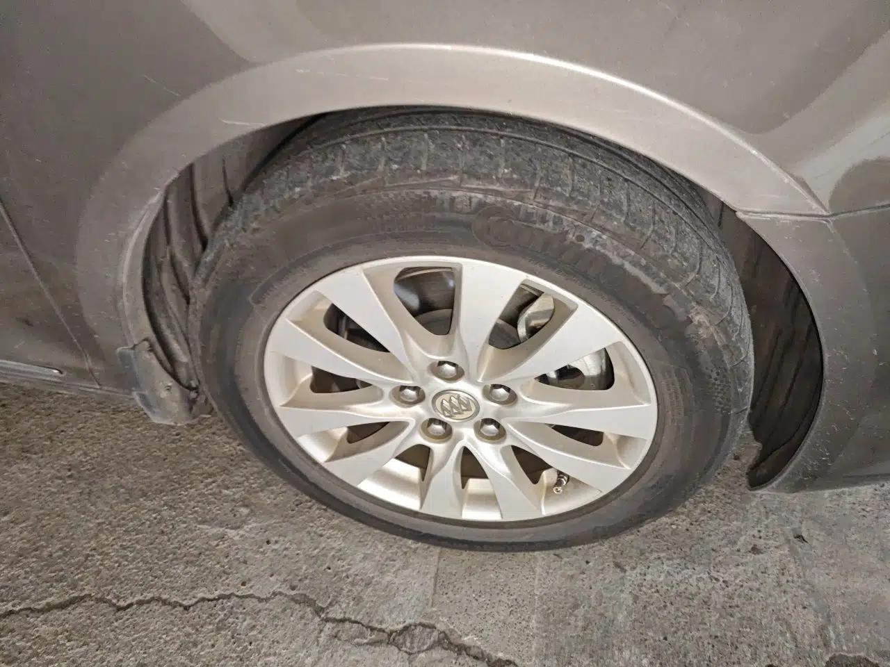 Buick LaCrosse 2013 2.4L SIDI Leading Comfort Version — миниатюра 8