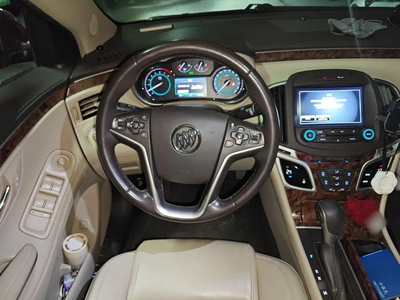 Buick LaCrosse 2013 2.4L SIDI Leading Comfort Version — миниатюра 10