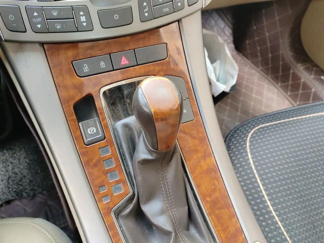 Buick LaCrosse 2011 2.4L SIDI Elegant Edition — миниатюра 14