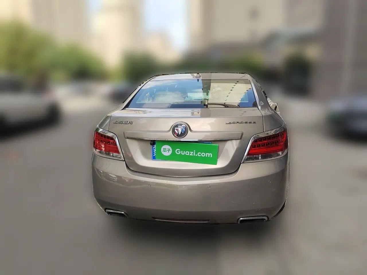 Buick LaCrosse 2011 2.4L SIDI Elegant Edition — миниатюра 5