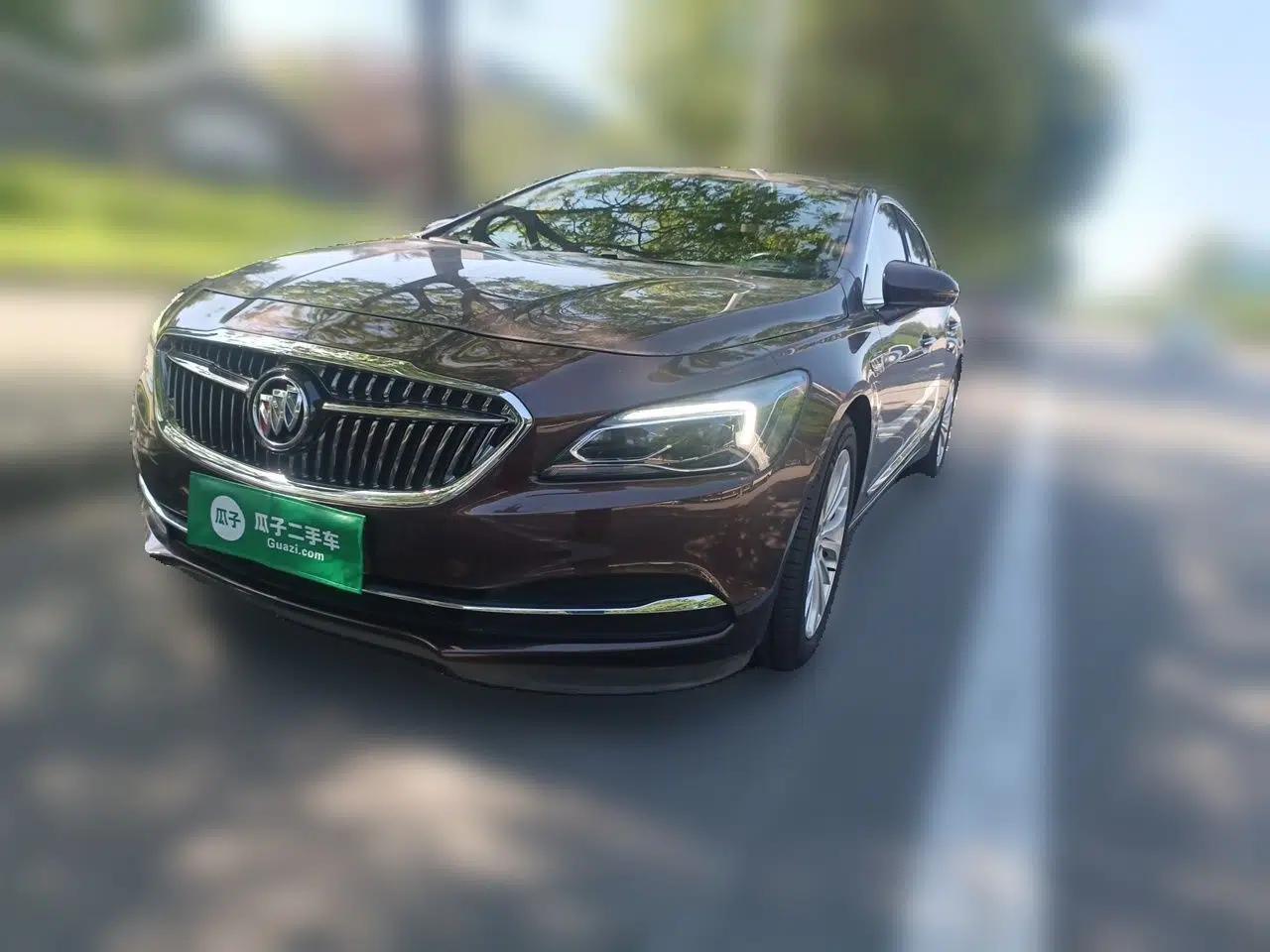 Buick LaCrosse 2018 28T Elite Edition — миниатюра 1