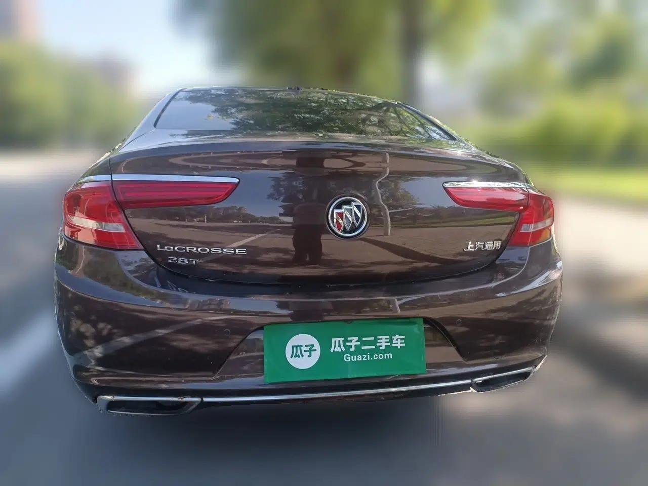 Buick LaCrosse 2018 28T Elite Edition — миниатюра 5
